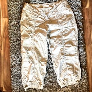GAP Capri Surplus Cargo Pants